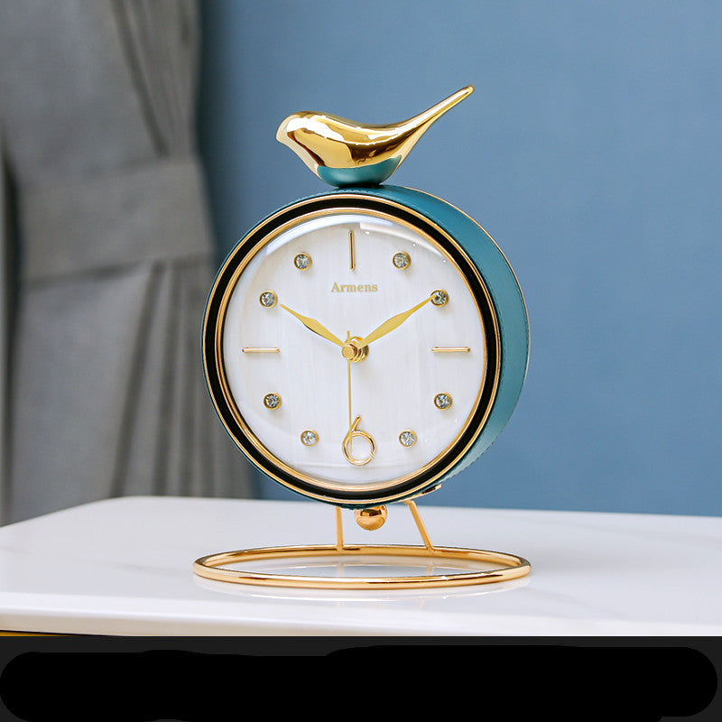 Small And Simple Desk Clock Ornaments